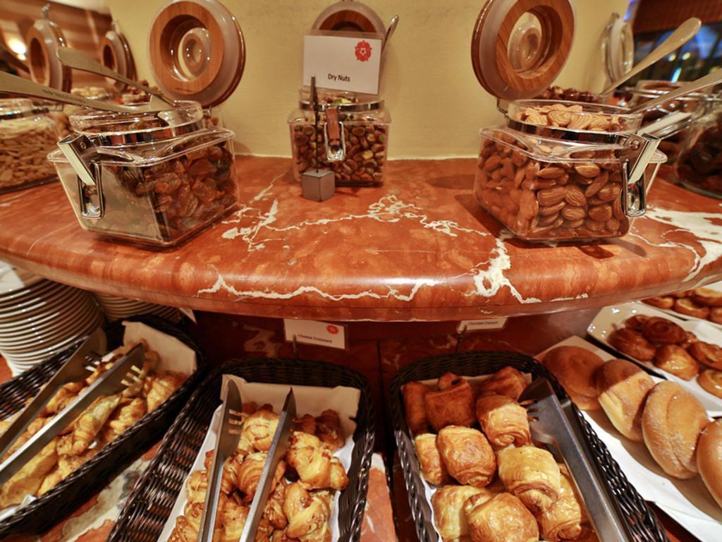 Lancaster Tamar Hotel- Hadath Beirut Ngoại thất bức ảnh
